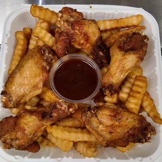 5 PC Wings With Fries Box